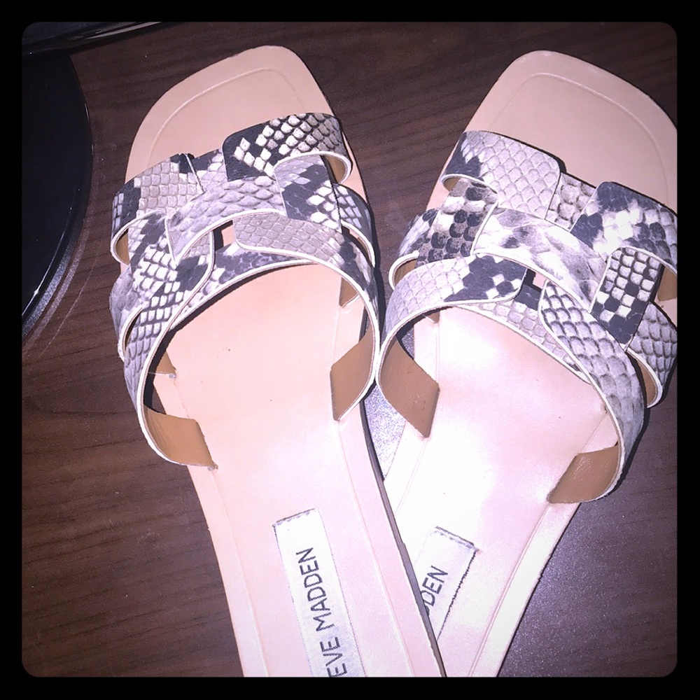 2 pairs of Steve Madden sandals